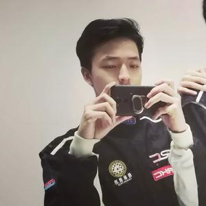 山杨v头像