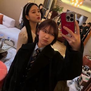 谱写十四行情诗头像