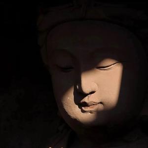 韦璟辰你好头像