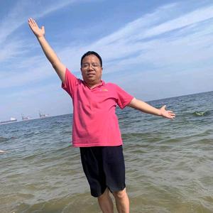 关山渡明月头像