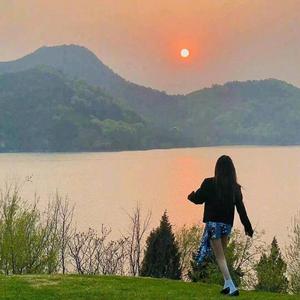 不吃糖果23333头像