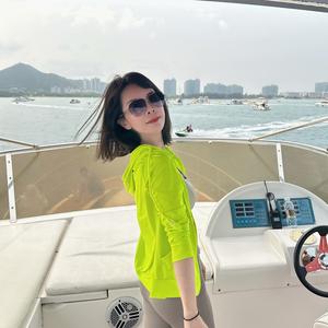 大连酒店人李子头像