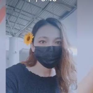 妮楽头像