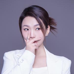 执着的菠萝ft头像