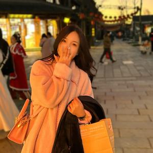 @化妆师佳妹儿头像