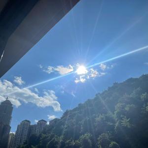 积极的快乐宇宙M 头像