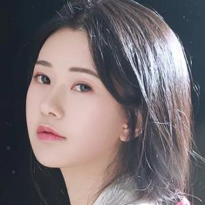 亲清美女头像