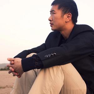 龙叔会点啥头像
