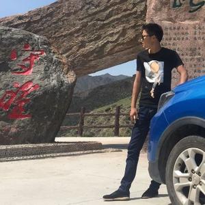这萝卜长歪了头像