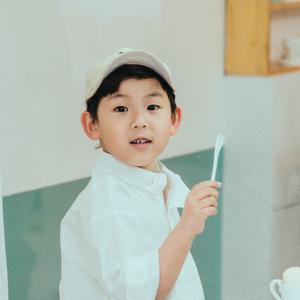 听话不停话的小叮当头像