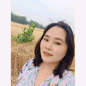 龙梅头像