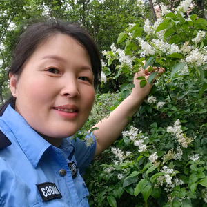 女保安芬芳头像