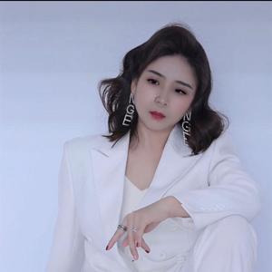小芳2c9h头像