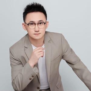 隋校长头像