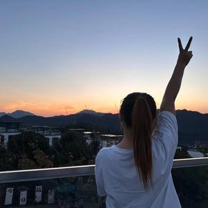易婷婷头像
