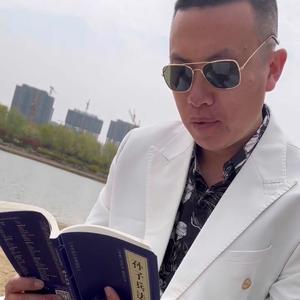 烽火安防哥头像
