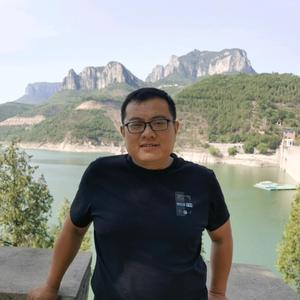 阳邑小哥头像