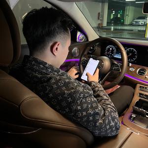 小尚头像