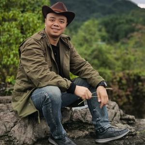 黄程头像