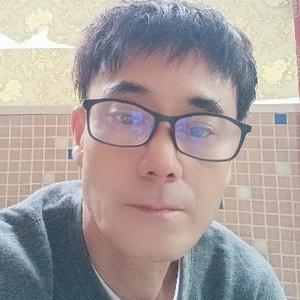 文海城8M0k头像