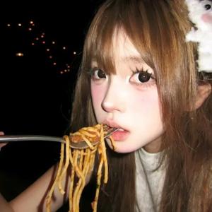 妍魚头像