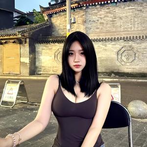 成熟星星D8j头像