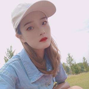 粉果爱吃瓜头像