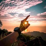 一陈山水渺渺头像