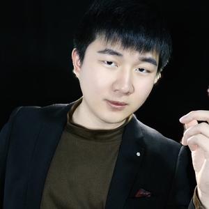 左孝宇头像