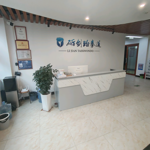 刘刘刘教练头像
