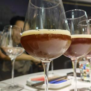 捌酒不离食头像