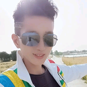 农村人四哥（钓鳝小王子）头像
