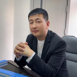 麻城科三邓教练头像