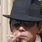 三哥653头像