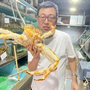 忧郁男神–胡子哥头像